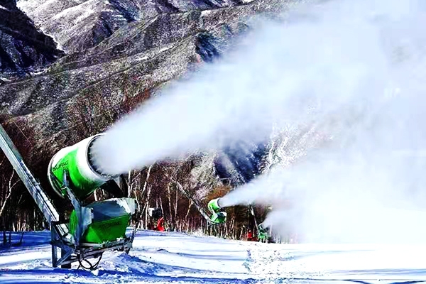 造雪機對滑雪場的作用您們了解多少呢？